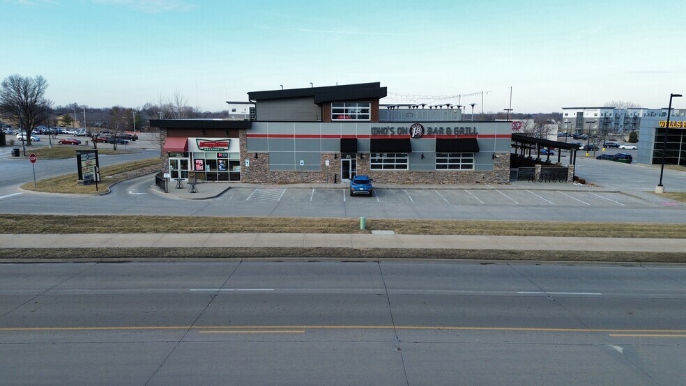 More Photos Of 810 E 1st St, Ankeny Restaurant For Lease