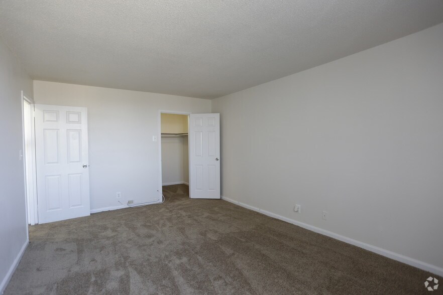 More Photos Of 3901 Suitland Rd, Suitland Apartments For Sale