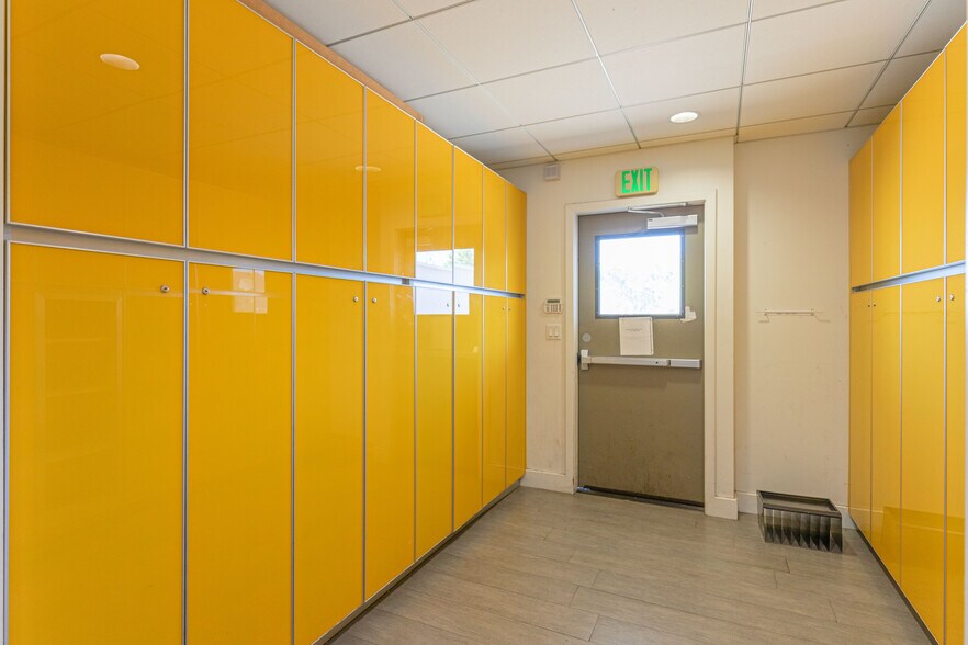 More Photos Of 3945 Marysville Blvd, Sacramento Freestanding For Sale