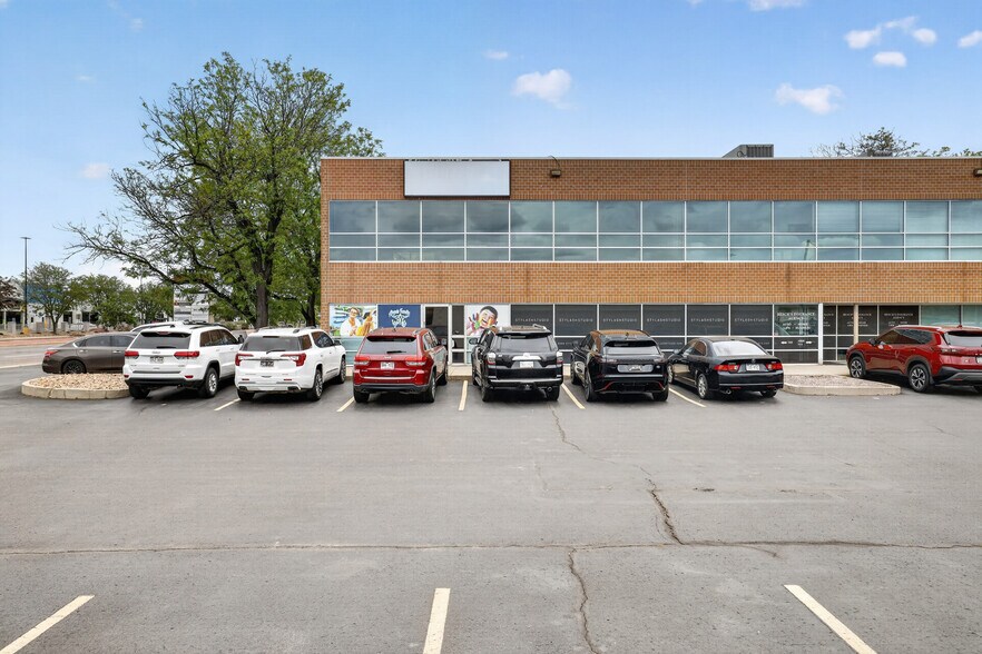 More Photos Of 441 Wadsworth Blvd, Lakewood Medical For Lease