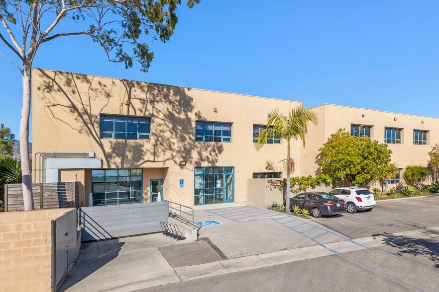 More Photos Of 6398 Cindy Ln, Carpinteria Office For Sale