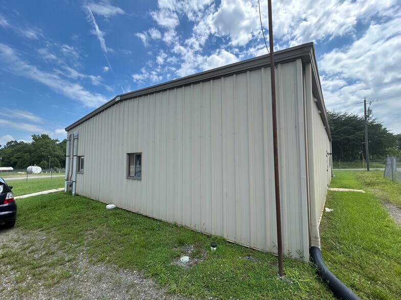 More Photos Of 368 Friendly Road, Ridgeway Industrial For Sale