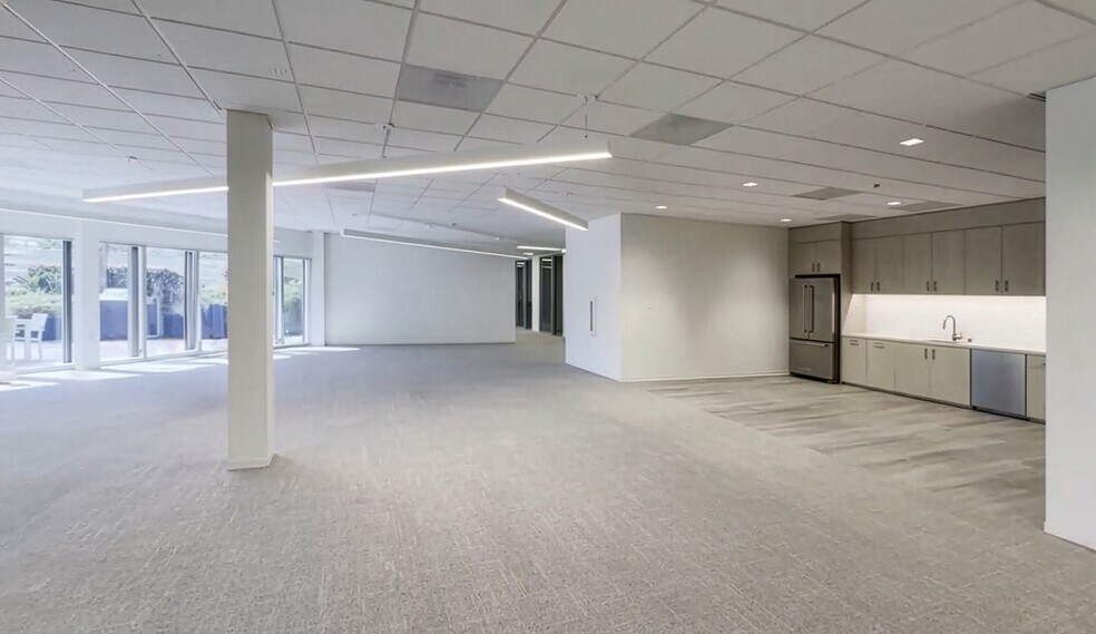 More Photos Of 4 Executive Cir, Irvine Office For Lease