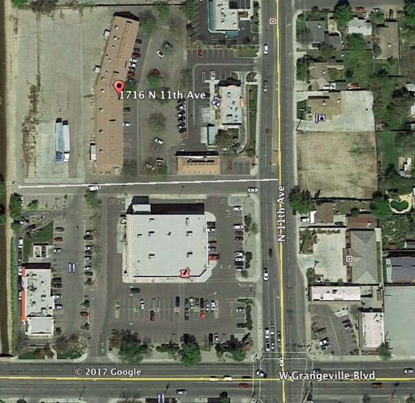 More Photos Of 1716 N 11th Ave, Hanford Freestanding For Lease