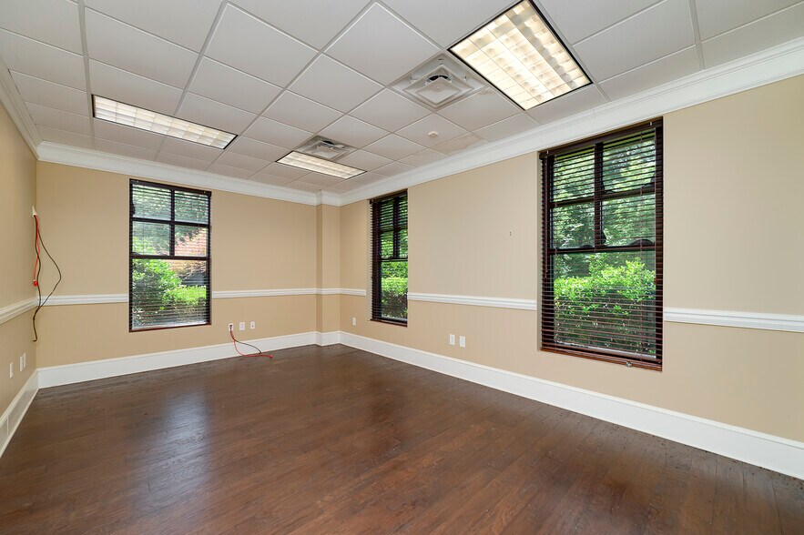More Photos Of 4611 Ivey Dr, Macon-Bibb Office For Lease