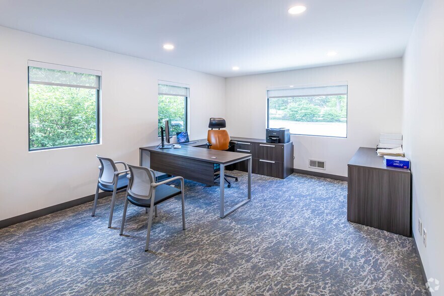 More Photos Of 682 US-202, Bridgewater Office For Sale