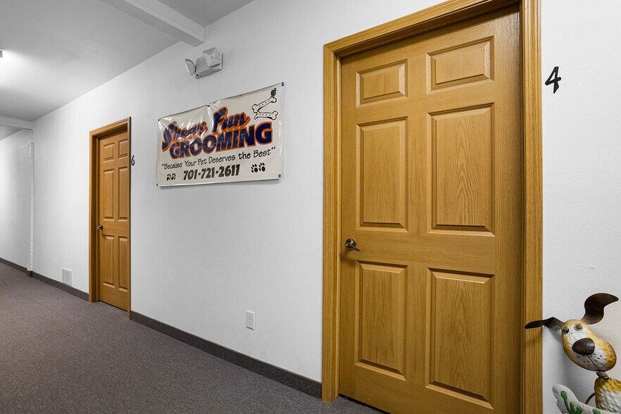 More Photos Of 2001 8th Ave SE, Minot General Retail For Sale