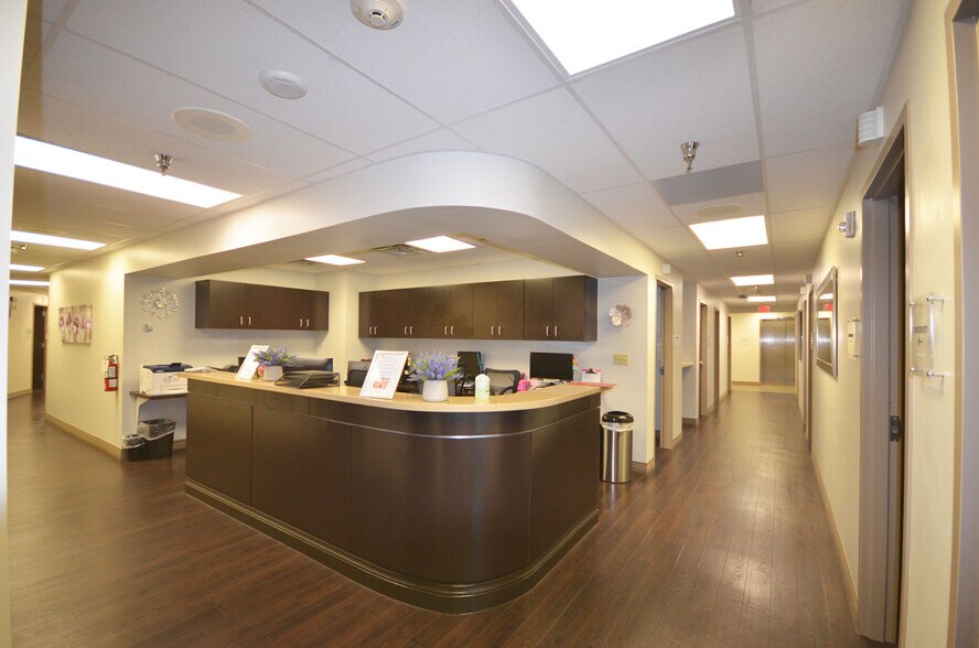 More Photos Of 7940 Floyd Curl Dr, San Antonio Medical For Lease