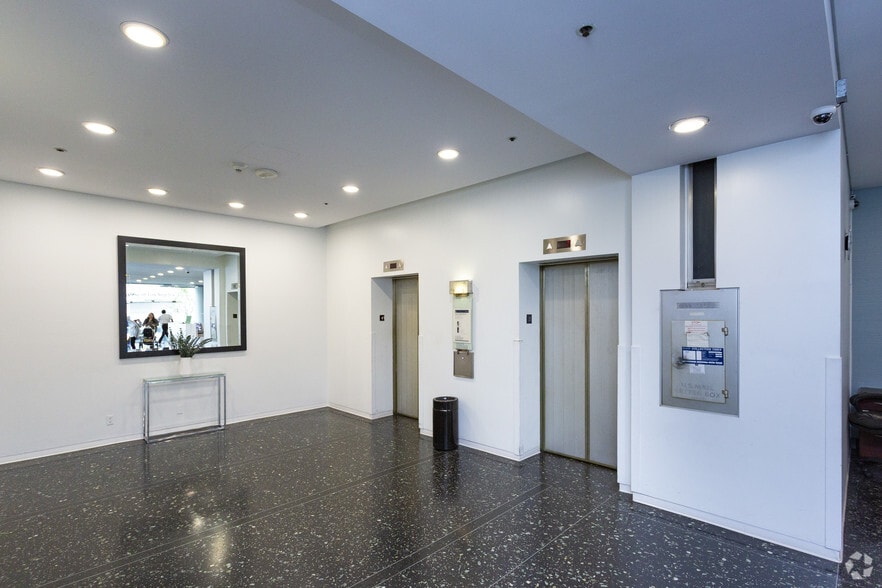More Photos Of 3424 Wilshire Blvd, Los Angeles Office For Lease