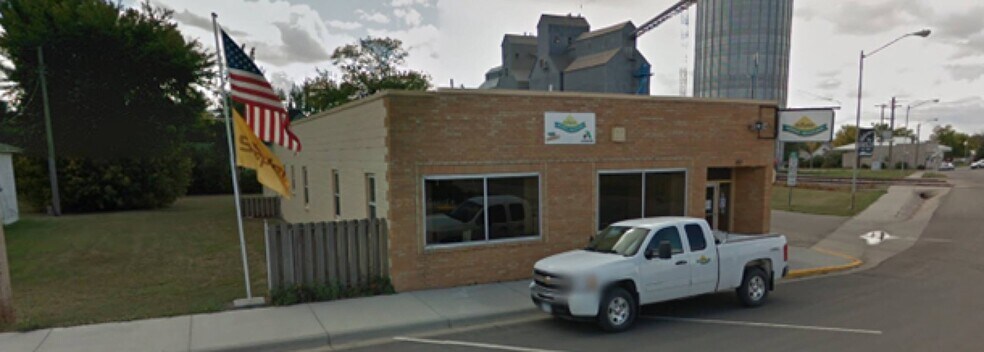 Primary Photo Of 102 McKinley ave, Shelly Office For Sale