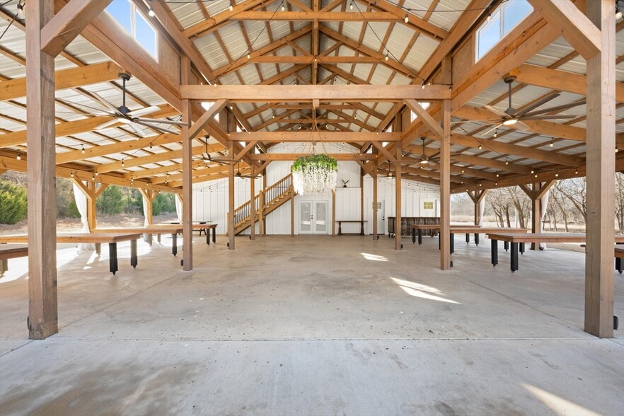 More Photos Of 18186 State Highway 74B, Washington Specialty For Sale