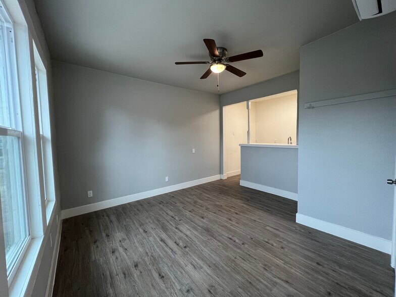 More Photos Of 101 Stanley Ct, San Antonio Multifamily For Sale