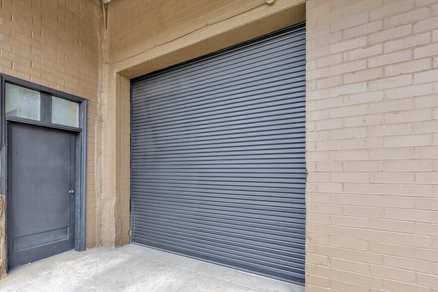 More Photos Of 121 Trotter Industrial Ln, Saluda Warehouse For Lease