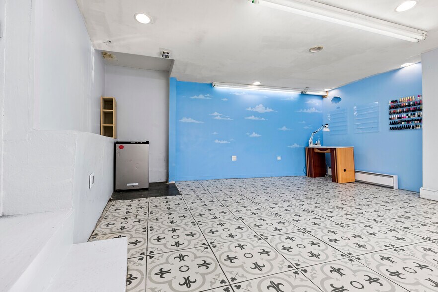 More Photos Of 210 Washington St, Boston Auto Repair For Sale