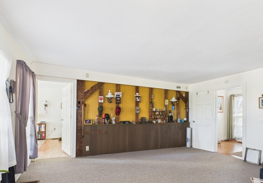 More Photos Of 6640 State Route 5 and 20, Bloomfield Manufacturing For Sale