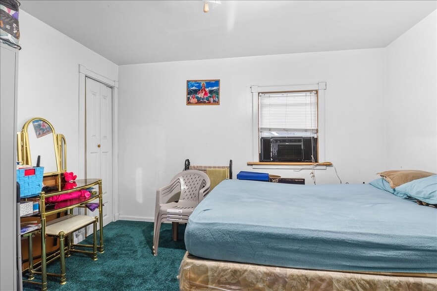 More Photos Of 914 Madison Ave, Scranton Apartments For Sale