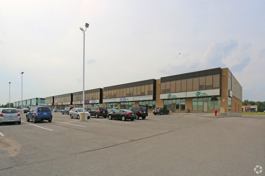 More Photos Of 121 Commerce Park Dr, Barrie Light Distribution For Lease