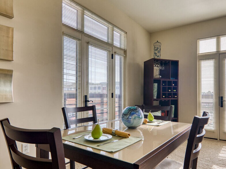 More Photos Of 670 Downey Green, Hampton Apartments For Sale