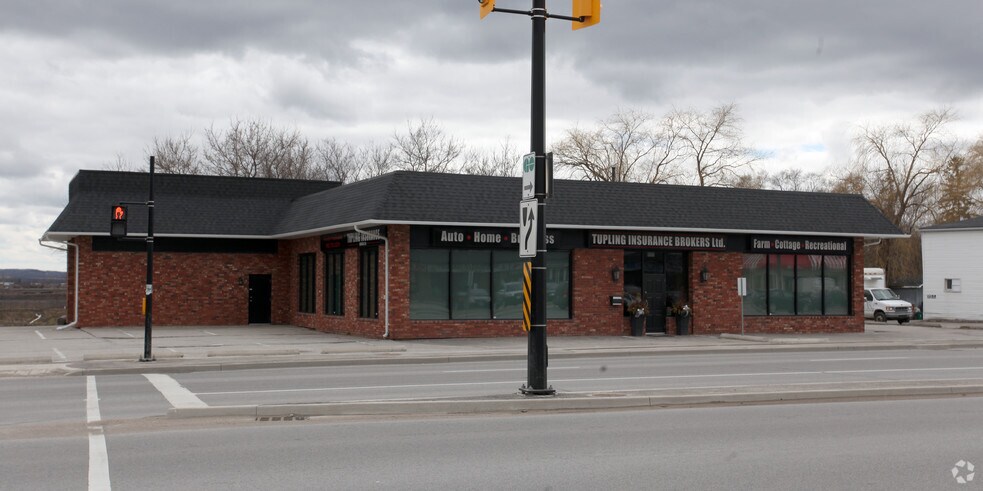 Primary Photo Of 198 Holland St E, Bradford West Gwillimbury Showroom For Sale