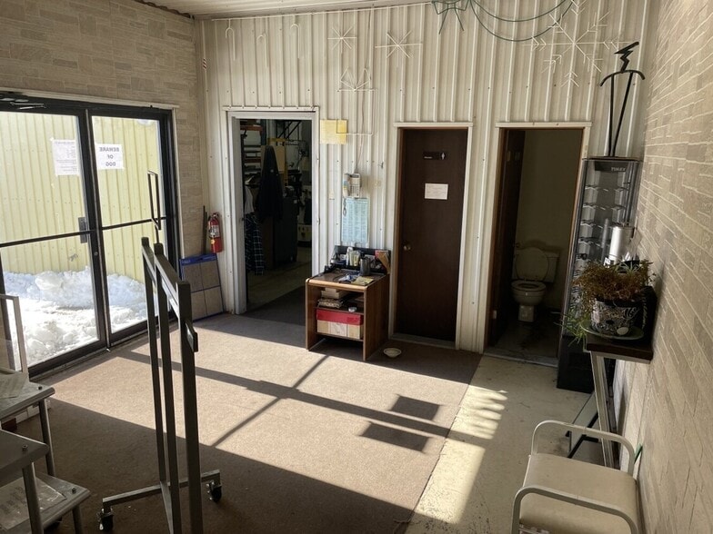 More Photos Of 650 Highway 75, Tekamah Warehouse For Sale