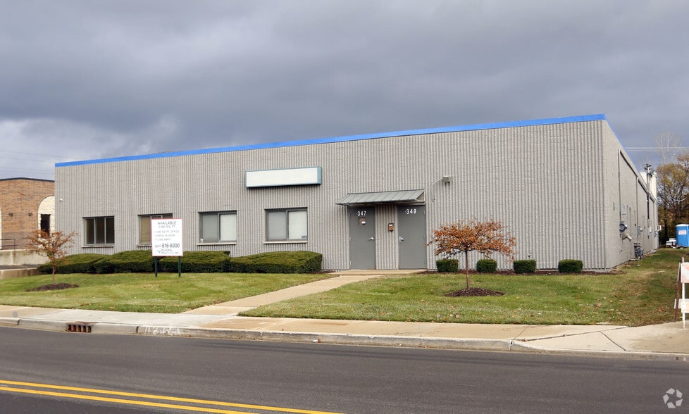 More Photos Of 341-349 Lively Blvd, Elk Grove Village Warehouse For Lease