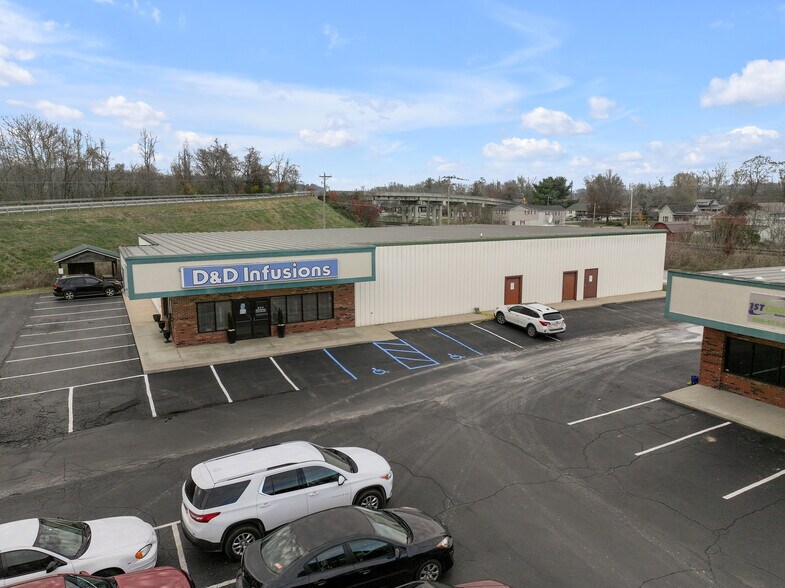 More Photos Of 1629 Ashland Rd, Greenup Freestanding For Sale