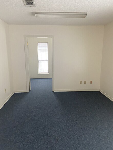 More Photos Of 105 W Camphor Ave, Foley Medical For Lease