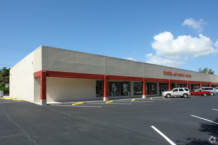 Primary Photo Of 810 Park Ave, West Palm Beach Storefront For Sale