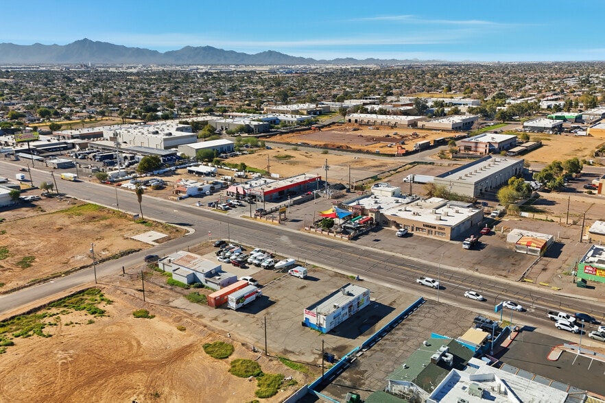 More Photos Of 2807 N 35th Ave, Phoenix Convenience Store For Sale