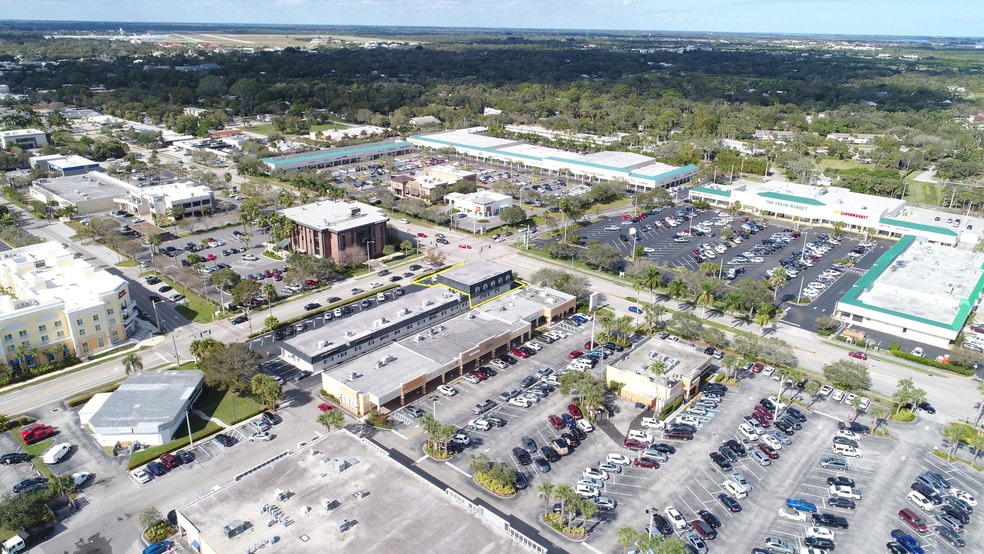 More Photos Of 2080 6th Ave, Vero Beach Storefront Retail Office For Lease