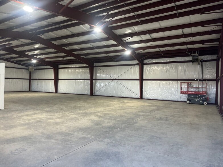 More Photos Of 1843 NW Mill st, Madras Unknown For Lease