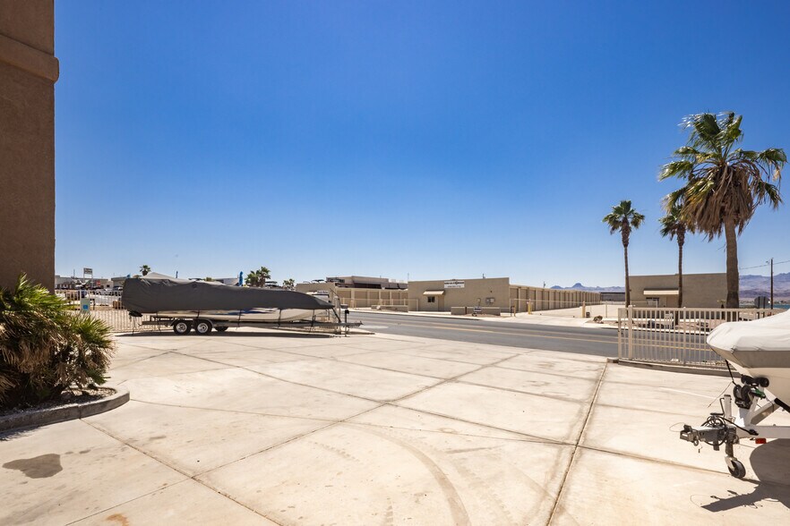 More Photos Of 1525 Industrial Blvd, Lake Havasu City Distribution For Lease