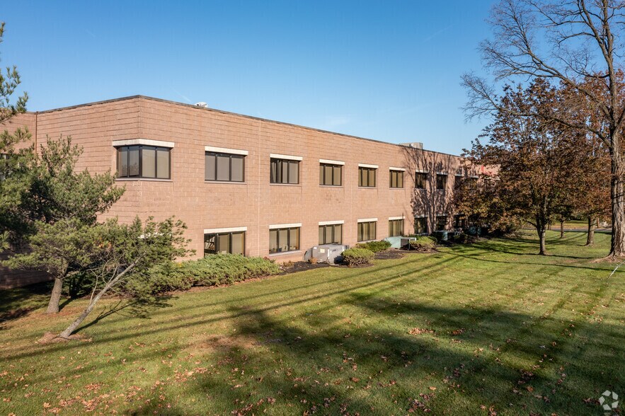 More Photos Of 34-36 Progress St, Edison Medical For Sale