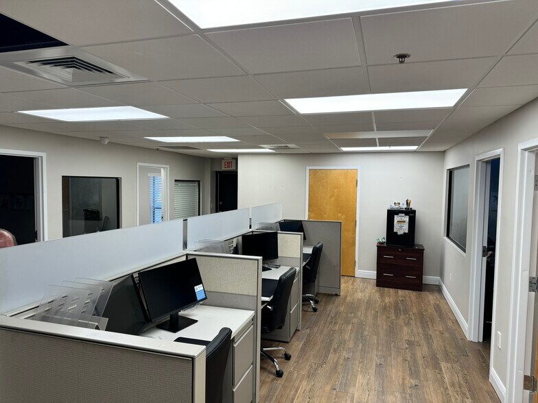 More Photos Of 2650 N Dixie Fwy, New Smyrna Beach Office For Sale