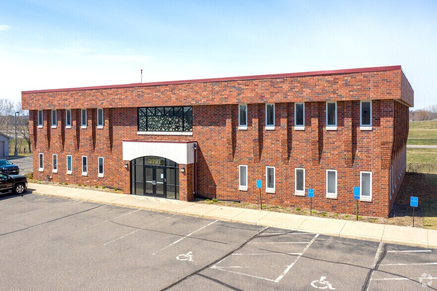 More Photos Of 3721 23rd St S, Saint Cloud Office For Lease