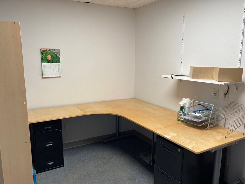 More Photos Of 57 Birch Ave S, Maple Lake Storefront For Lease