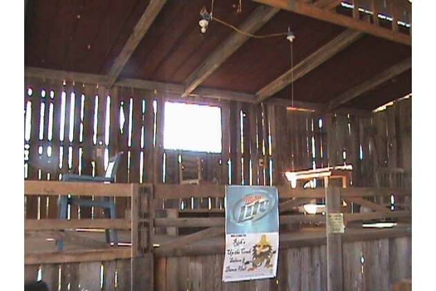 More Photos Of 7386 Mt Carmel Rd, Decaturville Convenience Store For Sale