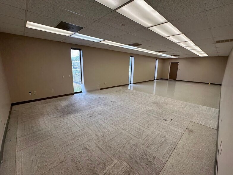 More Photos Of 3110 Sexton Rd SE, Decatur Warehouse For Sale