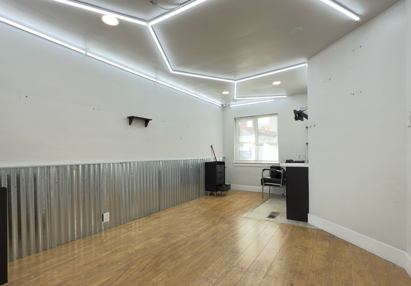 More Photos Of 105 Mount Rose St, Reno General Retail For Lease