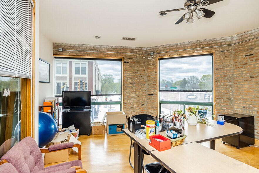 More Photos Of 7321 Madison St, Forest Park Restaurant For Sale