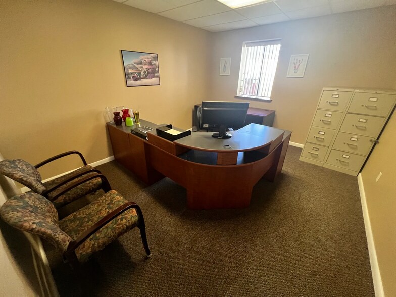 More Photos Of 1605 White Dr, Titusville Warehouse For Sale