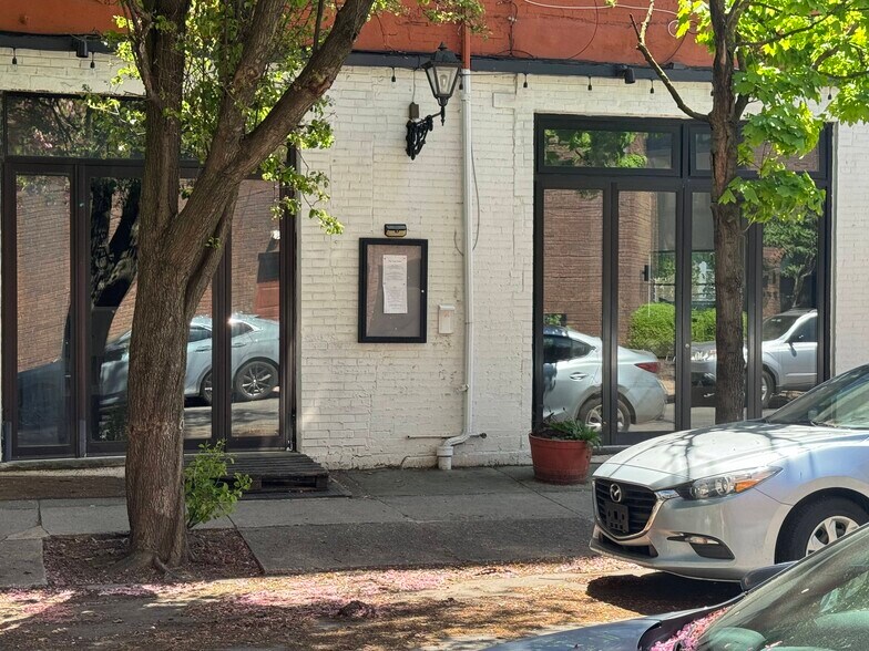 More Photos Of 521 Catharine St, Philadelphia Restaurant For Lease