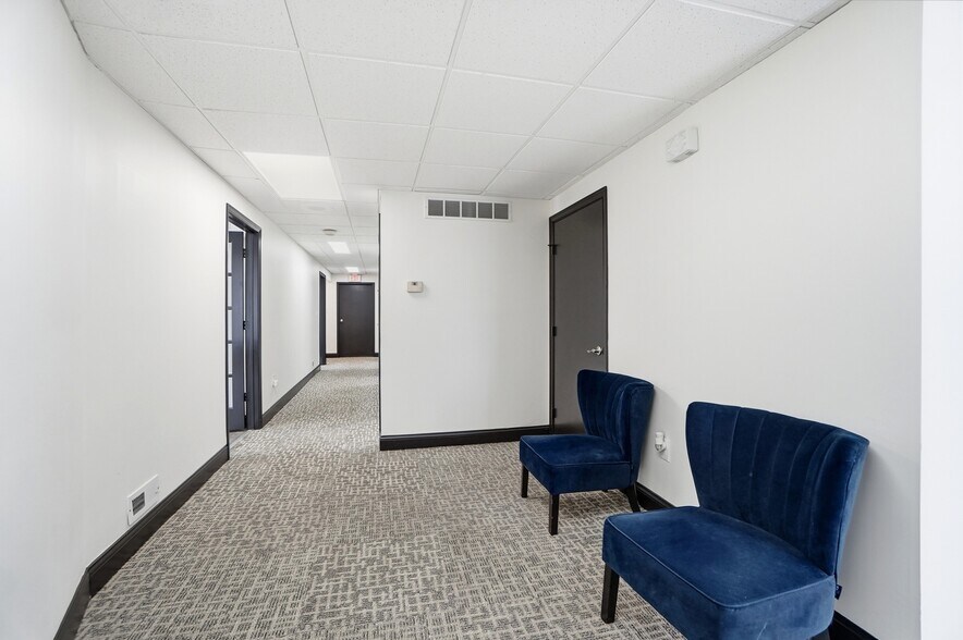 More Photos Of 12071-12079 Sheraton Ln, Cincinnati Medical For Sale