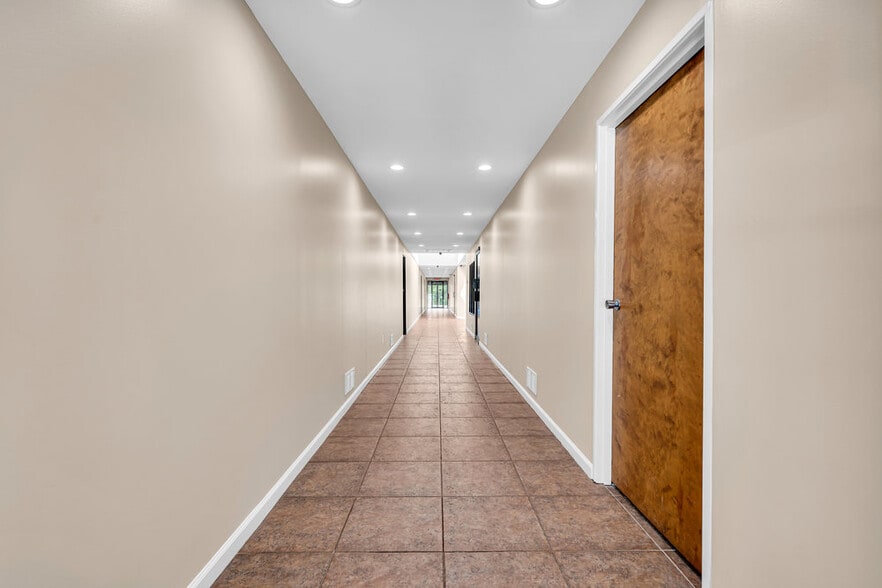 More Photos Of 75 Lacey Rd, Whiting Medical For Lease