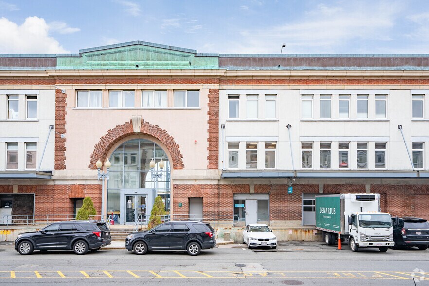 More Photos Of 22 Boston Fish Pier, Boston Office For Lease