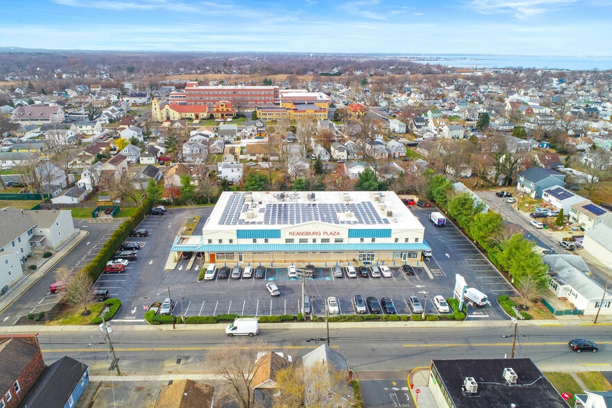 More Photos Of 199-201 Main St, Keansburg Bank For Lease