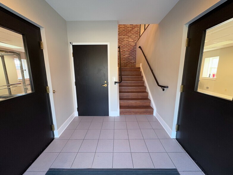 More Photos Of 824 Philadelphia Pike, Wilmington Office For Sale