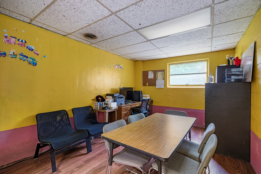 More Photos Of 1424 S 55th St, Kansas City Religious Facility For Sale