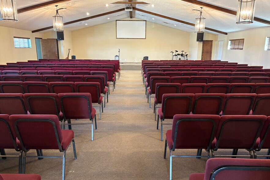 Primary Photo Of 201 Kathey Street, Weatherford Religious Facility For Sale