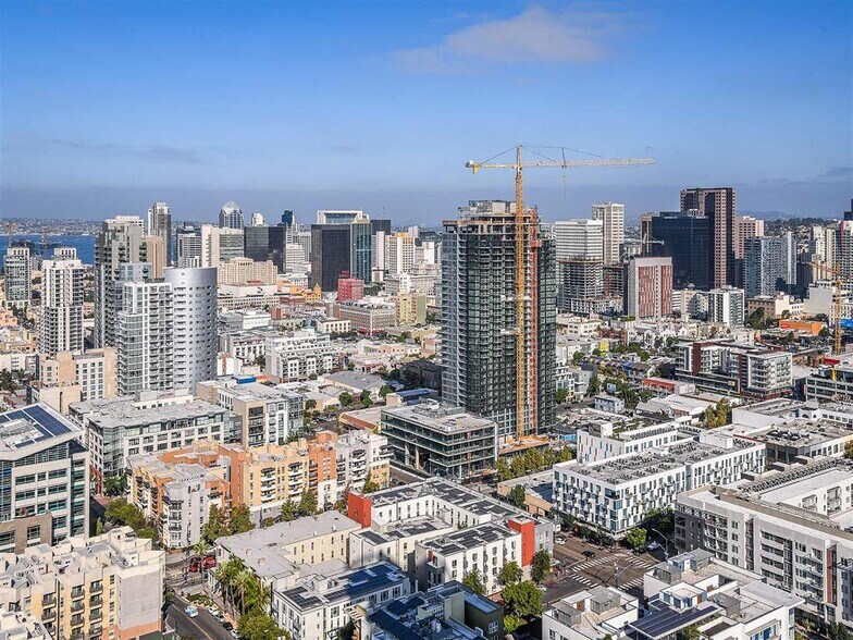 More Photos Of 1110 F St, San Diego Apartments For Lease